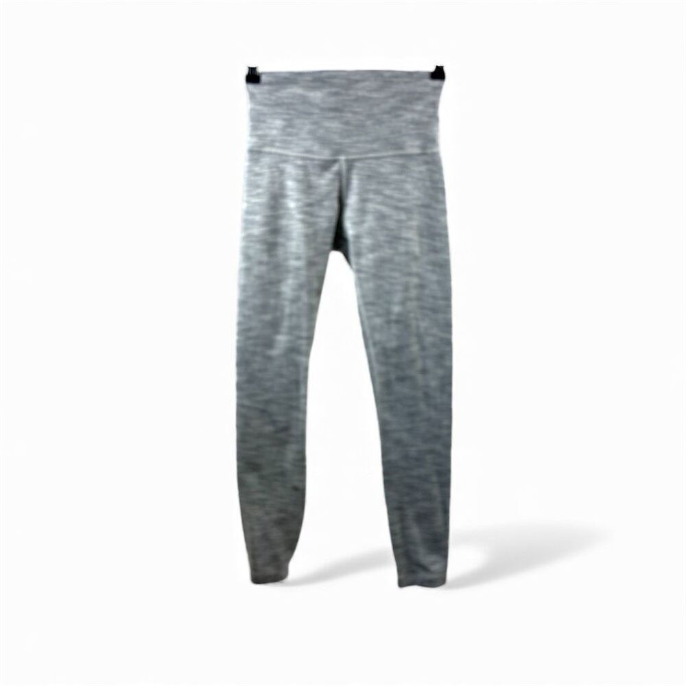Lululemon Wunder Under in Light Gray Size 4